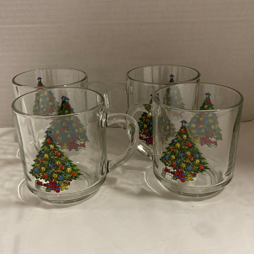 Set of 4 Luminarc Vintage Mugs Cups Clear Christmas Tree Design Both Sides 10oz
